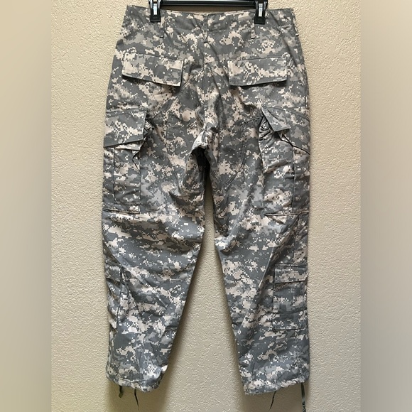 Army Camouflage Defender M Military Pants Men’s Size Medium Short-NWT - Picture 2 of 7
